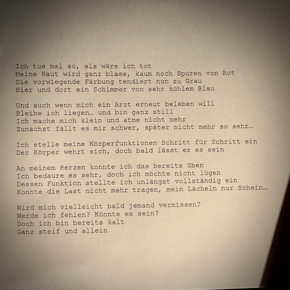 Ich tue mal so, als wäre ich tot.
